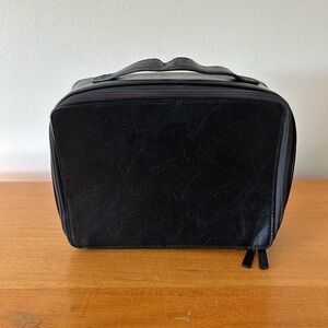 Beis The Cosmetic Case In Black Toiletry Bag Dopp Kit